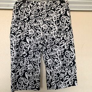 Chico's Floral Black and White Cropped Pants